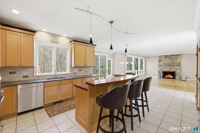 14 Joshua Lane, Coventry, CT 06238