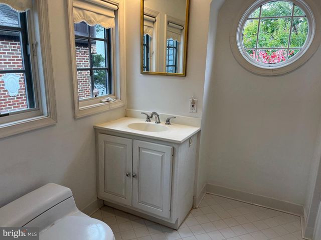 8904 GRANT ST, Bethesda, MD 20817