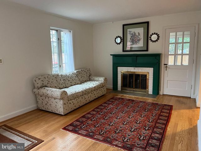 8904 GRANT ST, Bethesda, MD 20817