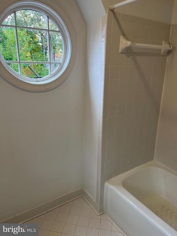 8904 GRANT ST, Bethesda, MD 20817