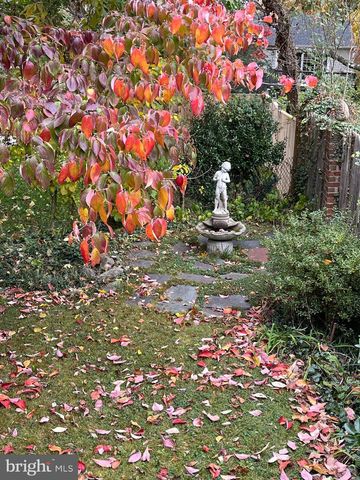 8904 GRANT ST, Bethesda, MD 20817