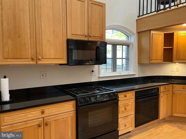 8904 GRANT ST, Bethesda, MD 20817