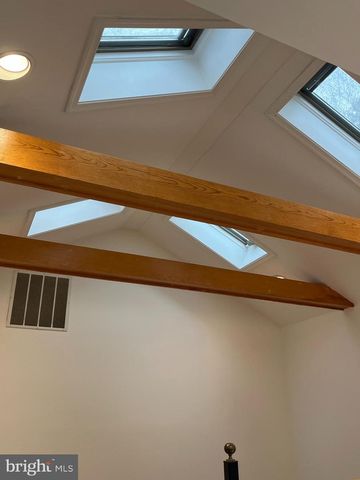 8904 GRANT ST, Bethesda, MD 20817