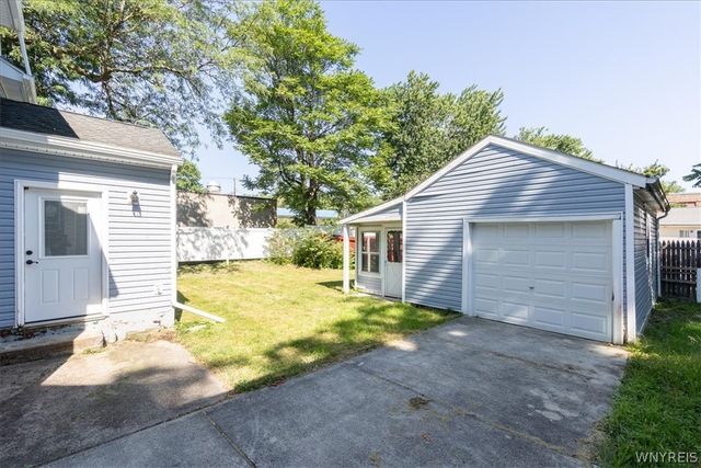 132 Killewald Avenue, Tonawanda, NY 14150