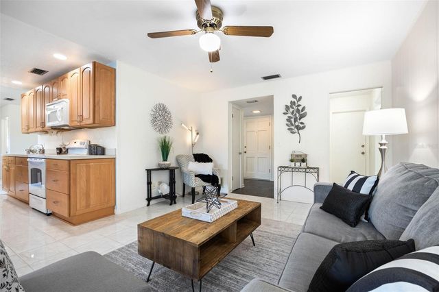 2346 SARAZEN DR, Dunedin, FL 34698