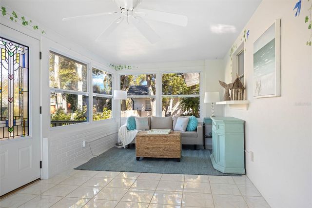 2346 SARAZEN DR, Dunedin, FL 34698