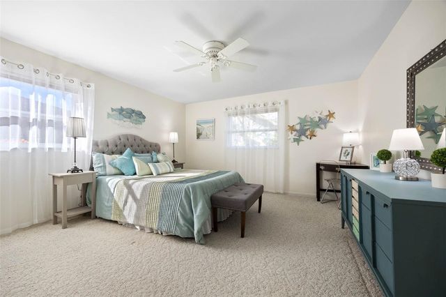 2346 SARAZEN DR, Dunedin, FL 34698