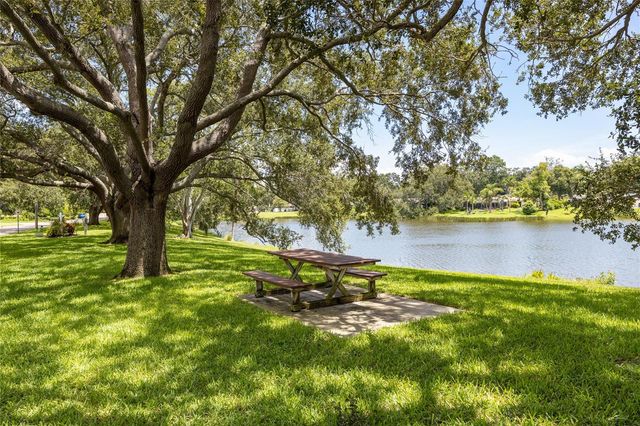 2346 SARAZEN DR, Dunedin, FL 34698