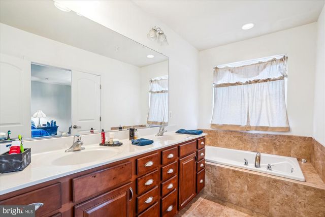 2727 AMBER CREST RD, Hanover, MD 21076