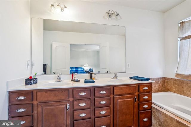 2727 AMBER CREST RD, Hanover, MD 21076