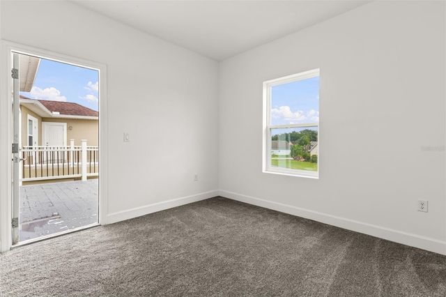 458 LAKE SHORE PARKWAY, Davenport, FL 33896
