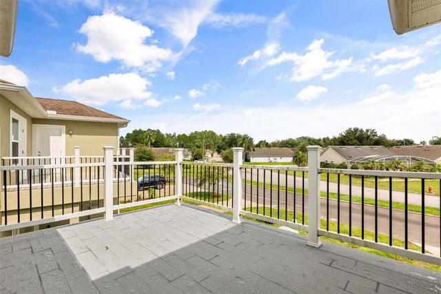 458 LAKE SHORE PARKWAY, Davenport, FL 33896