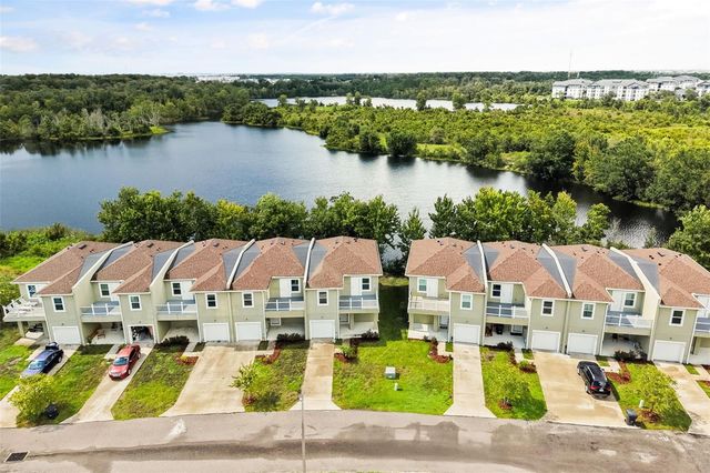 458 LAKE SHORE PARKWAY, Davenport, FL 33896