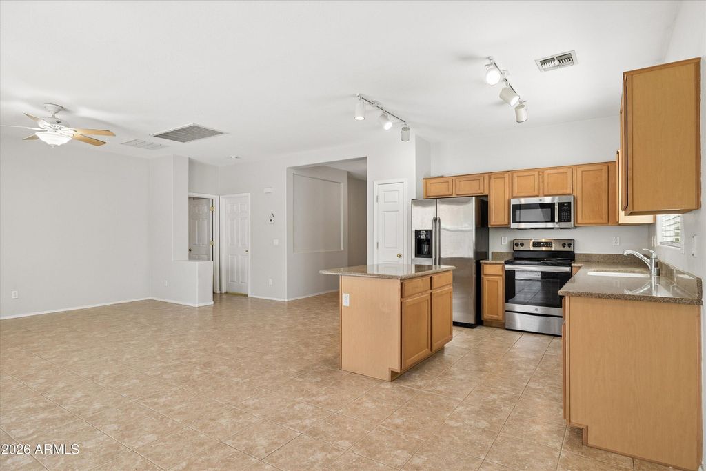 4323 W T RYAN Lane, Laveen, AZ 85339