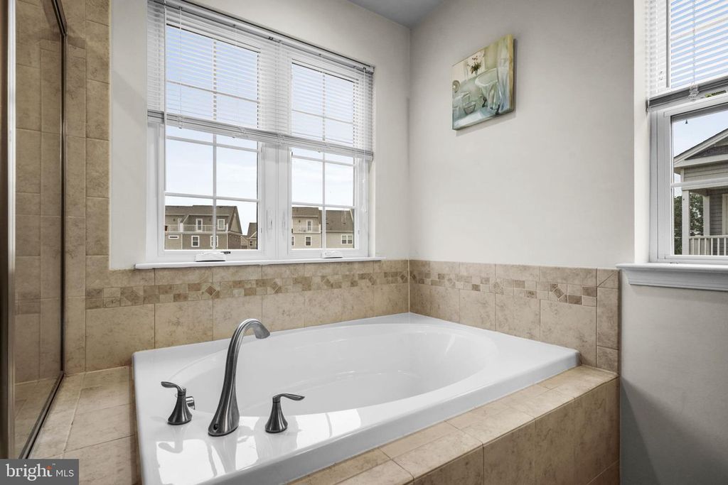Image 14 of property listing at 5412 SPOTSWOOD PL, White Plains, MD 20695
