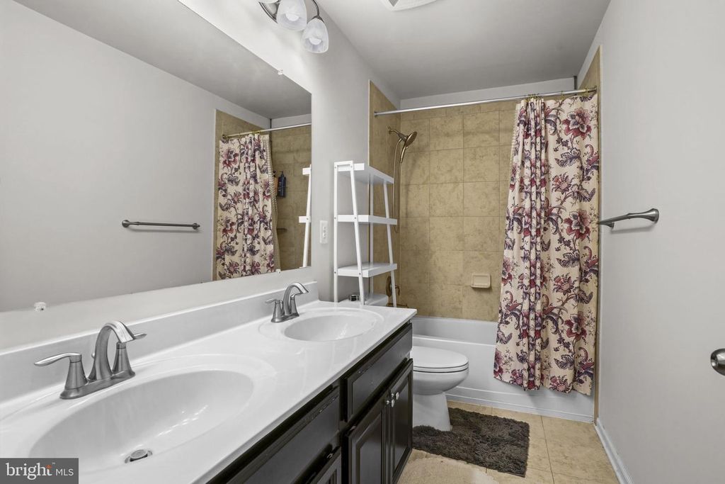 Image 17 of property listing at 5412 SPOTSWOOD PL, White Plains, MD 20695