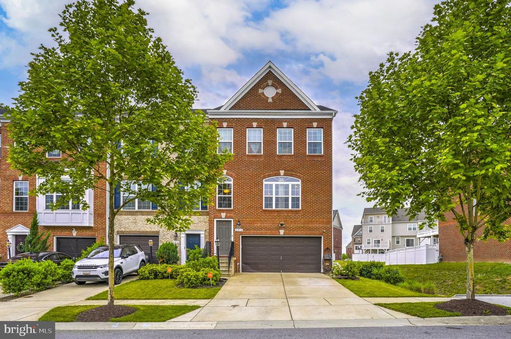 Image 2 of property listing at 5412 SPOTSWOOD PL, White Plains, MD 20695