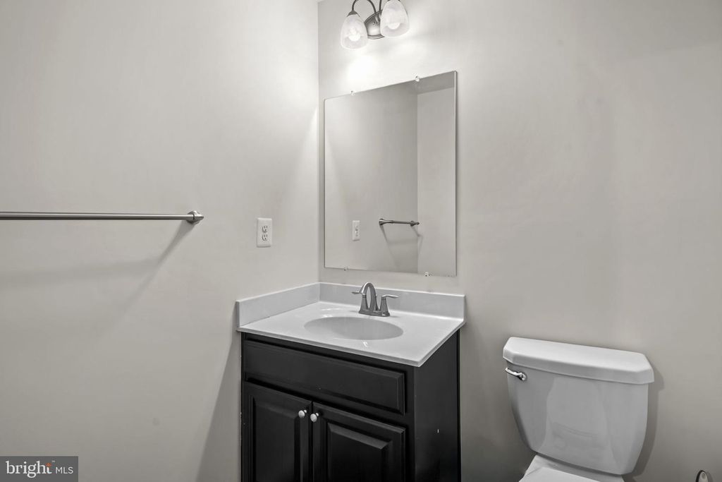 Image 24 of property listing at 5412 SPOTSWOOD PL, White Plains, MD 20695