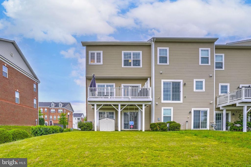 Image 28 of property listing at 5412 SPOTSWOOD PL, White Plains, MD 20695
