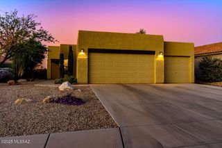 3986 W Bagley Flat Place, Tucson, AZ 85745