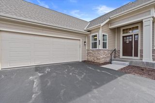 17955 Ashlea DRIVE #10, Brookfield, WI 53045