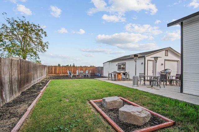 966 Elma St, Hickman, CA 95323