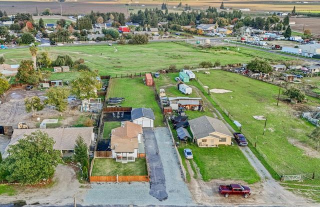 966 Elma St, Hickman, CA 95323