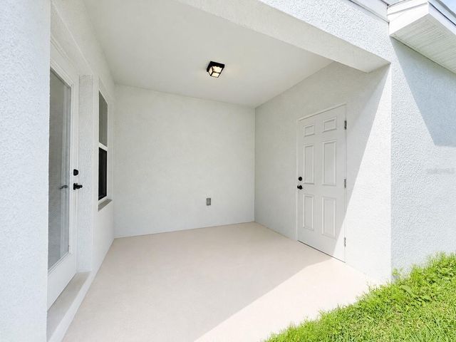 2092 CROSS PRAIRIE PARKWAY, Kissimmee, FL 34744