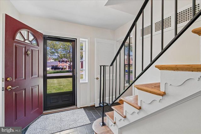4716 SUNFLOWER DR, Rockville, MD 20853