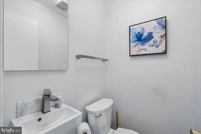 4716 SUNFLOWER DR, Rockville, MD 20853