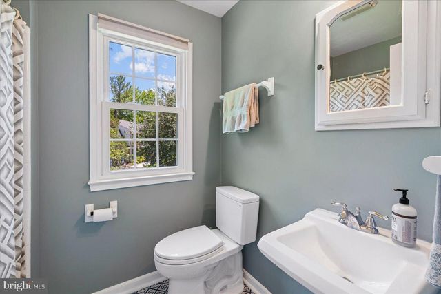 4716 SUNFLOWER DR, Rockville, MD 20853