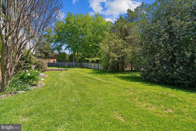 4716 SUNFLOWER DR, Rockville, MD 20853