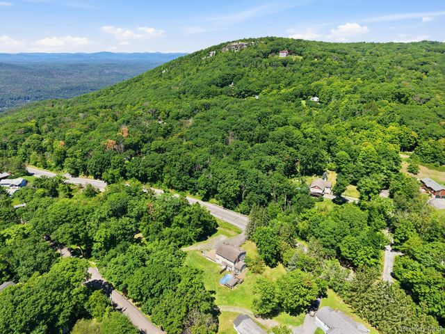4019 State Route 52, Pine Bush, NY 12566