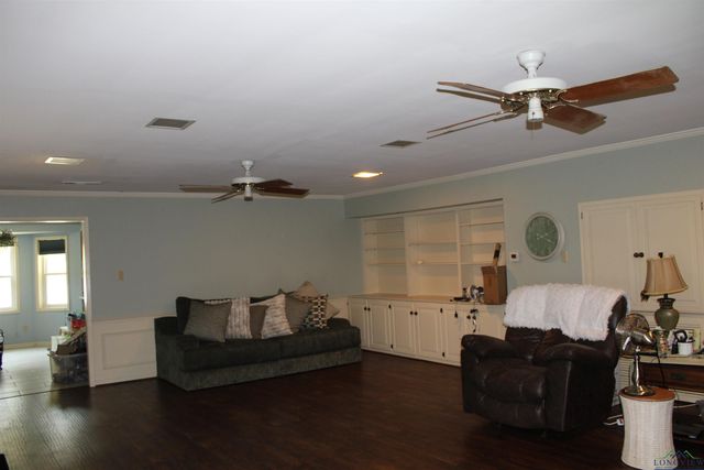 1010 Pamela, Henderson, TX 75654