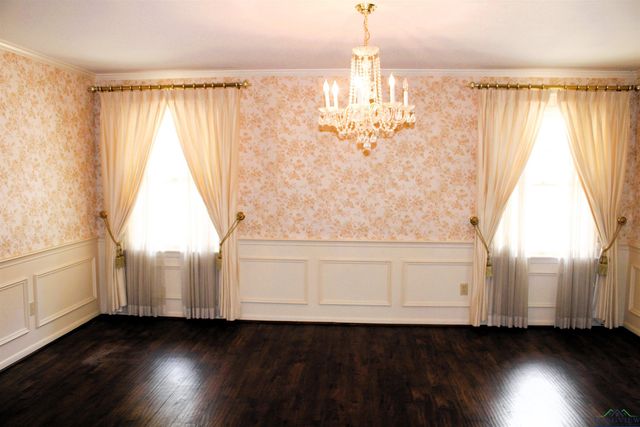 1010 Pamela, Henderson, TX 75654