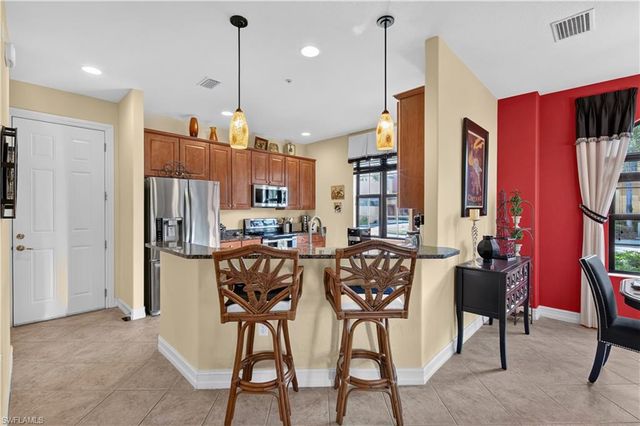 9110 Capistrano ST S 8401, Naples, FL 34113