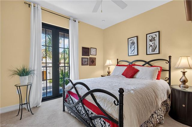9110 Capistrano ST S 8401, Naples, FL 34113