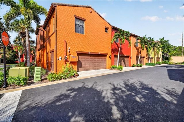 9110 Capistrano ST S 8401, Naples, FL 34113