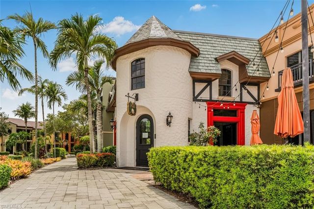 9110 Capistrano ST S 8401, Naples, FL 34113
