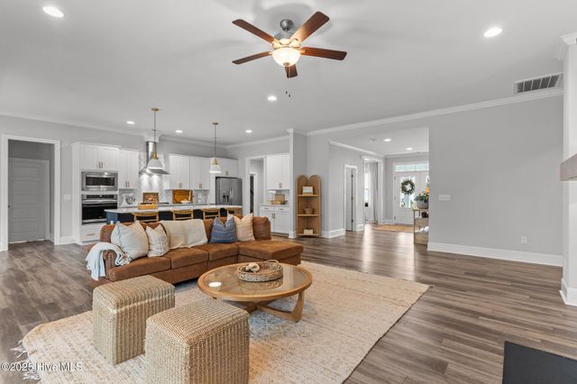386 Yucca Lane, Wilmington, NC 28412