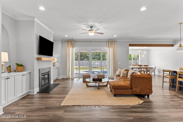 386 Yucca Lane, Wilmington, NC 28412