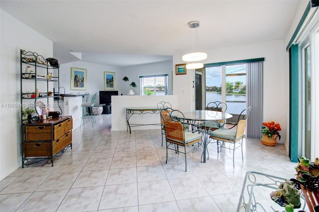 15490 SW 47th St, Miami, FL 33185