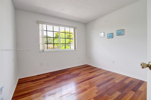 15490 SW 47th St, Miami, FL 33185