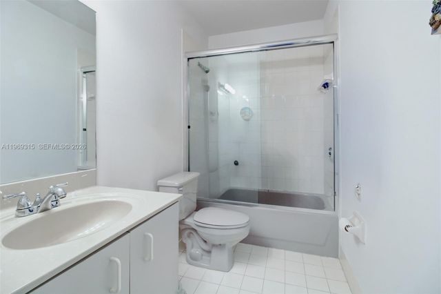 15490 SW 47th St, Miami, FL 33185