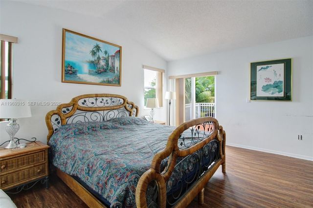 15490 SW 47th St, Miami, FL 33185