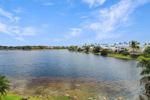 15490 SW 47th St, Miami, FL 33185