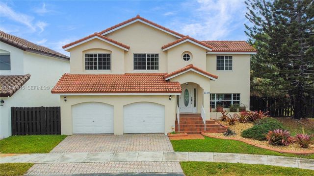 15490 SW 47th St, Miami, FL 33185