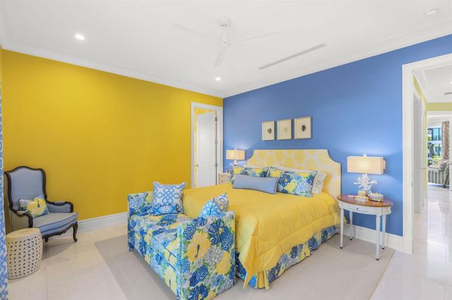 2870 NE 24th Place, Fort Lauderdale, FL 33305