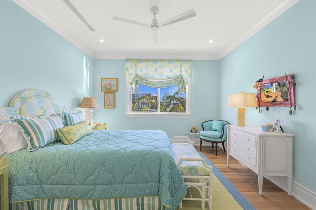 2870 NE 24th Place, Fort Lauderdale, FL 33305