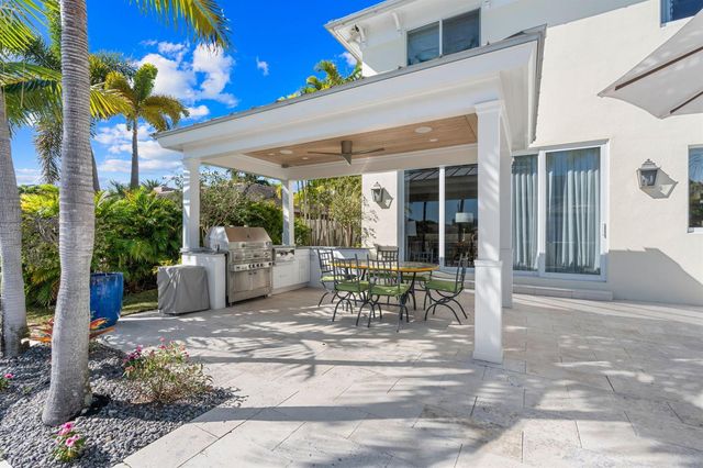 2870 NE 24th Place, Fort Lauderdale, FL 33305